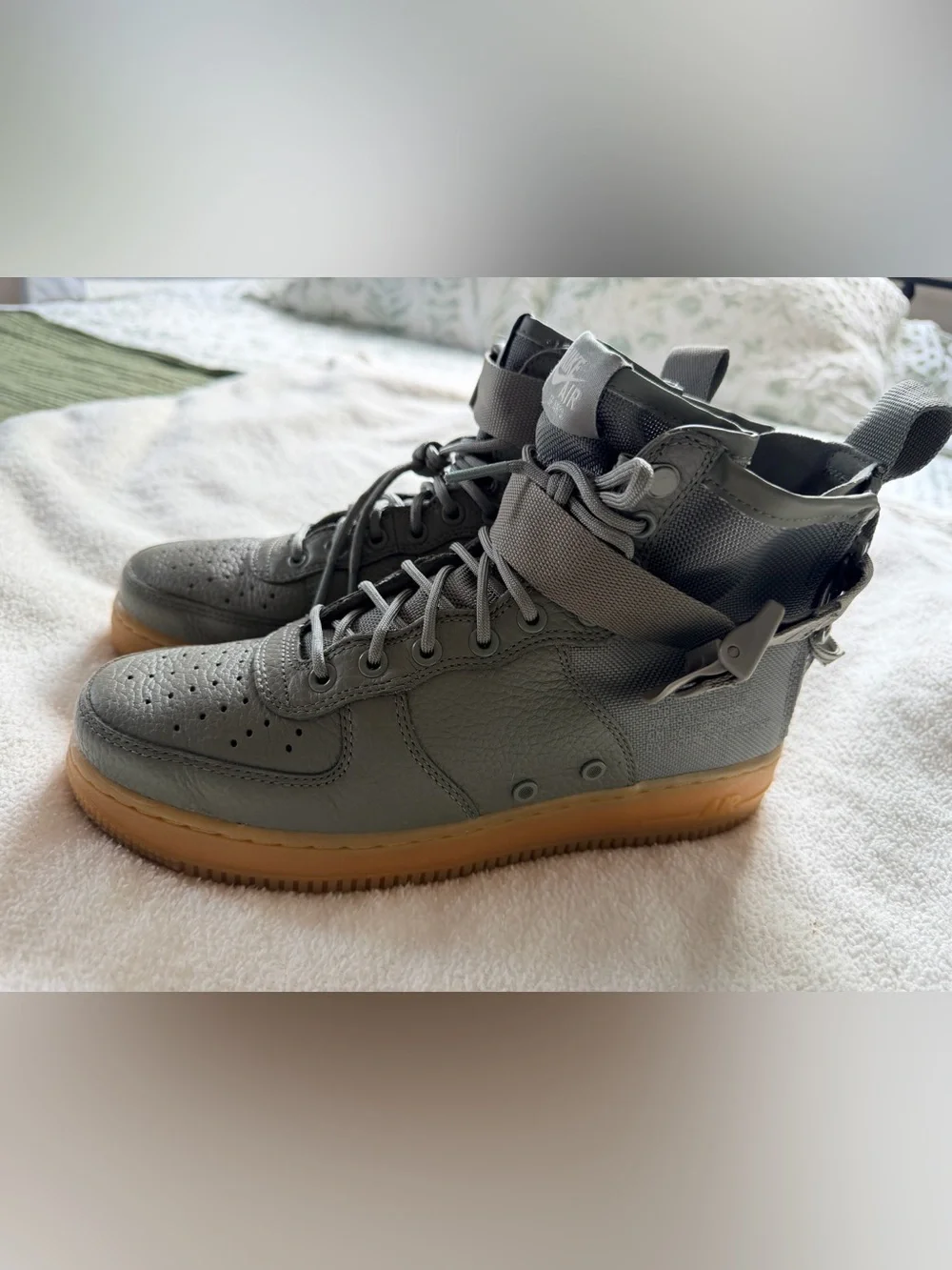 Nike Special Field Air Force 1 Mid Dark Stucco | 10W 8.5M